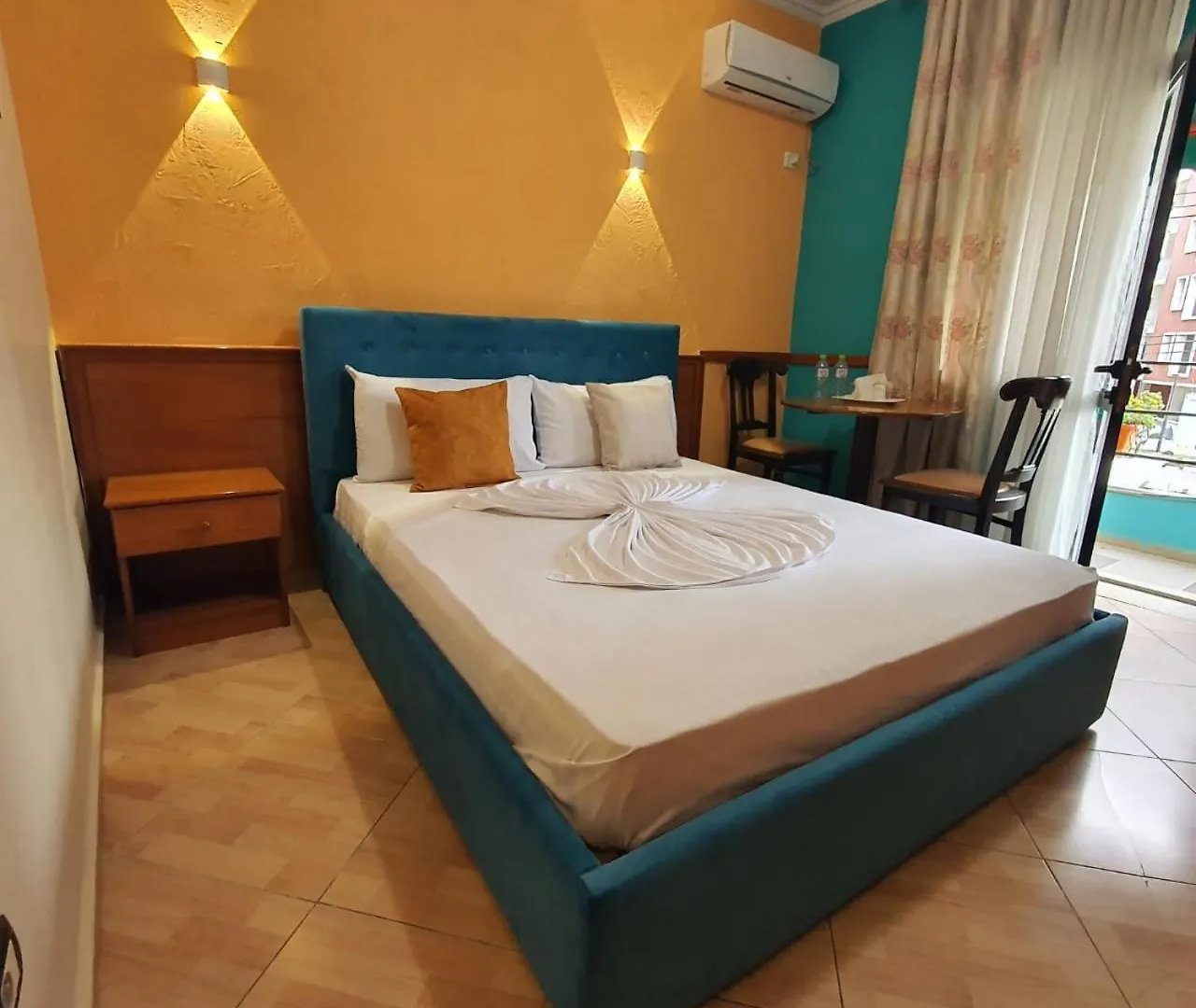 My Rooms Hotel تيرانا 3*,